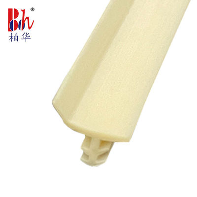 Desmontaje de tiempo de goma suave del PVC para el tablero que bordea de madera 7*4m m
