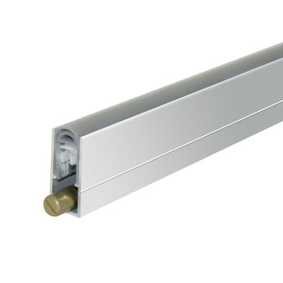Sellos de fondo automáticos de puertas anodizadas con ajuste de retracción