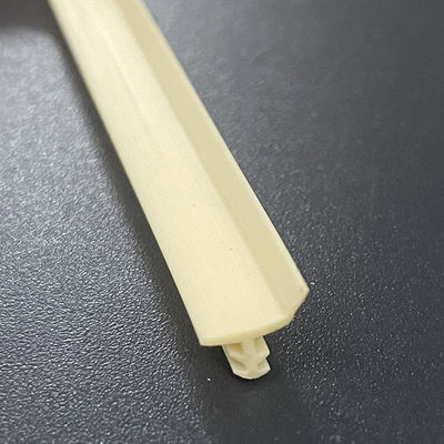 Desmontaje de tiempo de goma suave del PVC para el tablero que bordea de madera 7*4m m