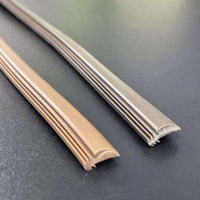 El tipo puerta de la ranura del Pvc del OEM Weatherstrip fácil instalar el CE aprobado