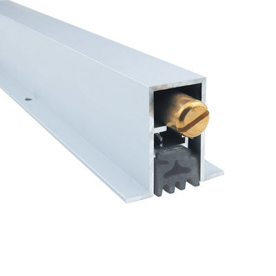 El CE encubrió los sellos inferiores de la puerta automática de aluminio con EPDM Raven Rp de goma 70