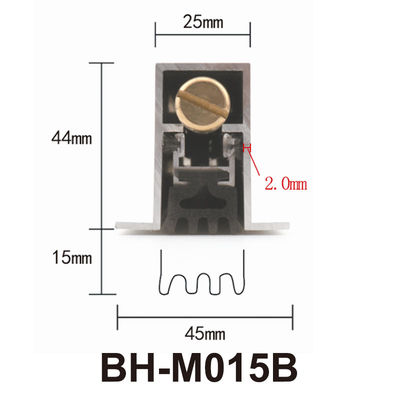 El CE encubrió los sellos inferiores de la puerta automática de aluminio con EPDM Raven Rp de goma 70
