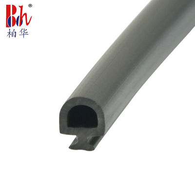 Tipo de goma tiras de la ranura del negro del sello del Pvc de la reducción del nivel de ruidos para el perfil de aluminio