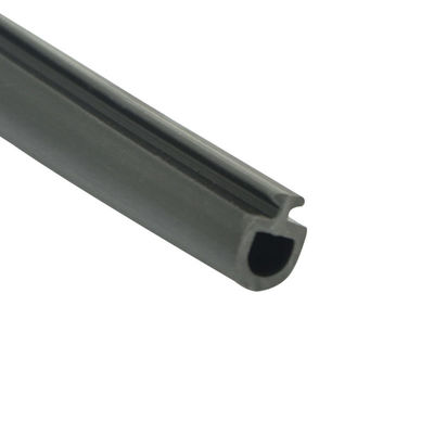 Tipo de goma tiras de la ranura del negro del sello del Pvc de la reducción del nivel de ruidos para el perfil de aluminio